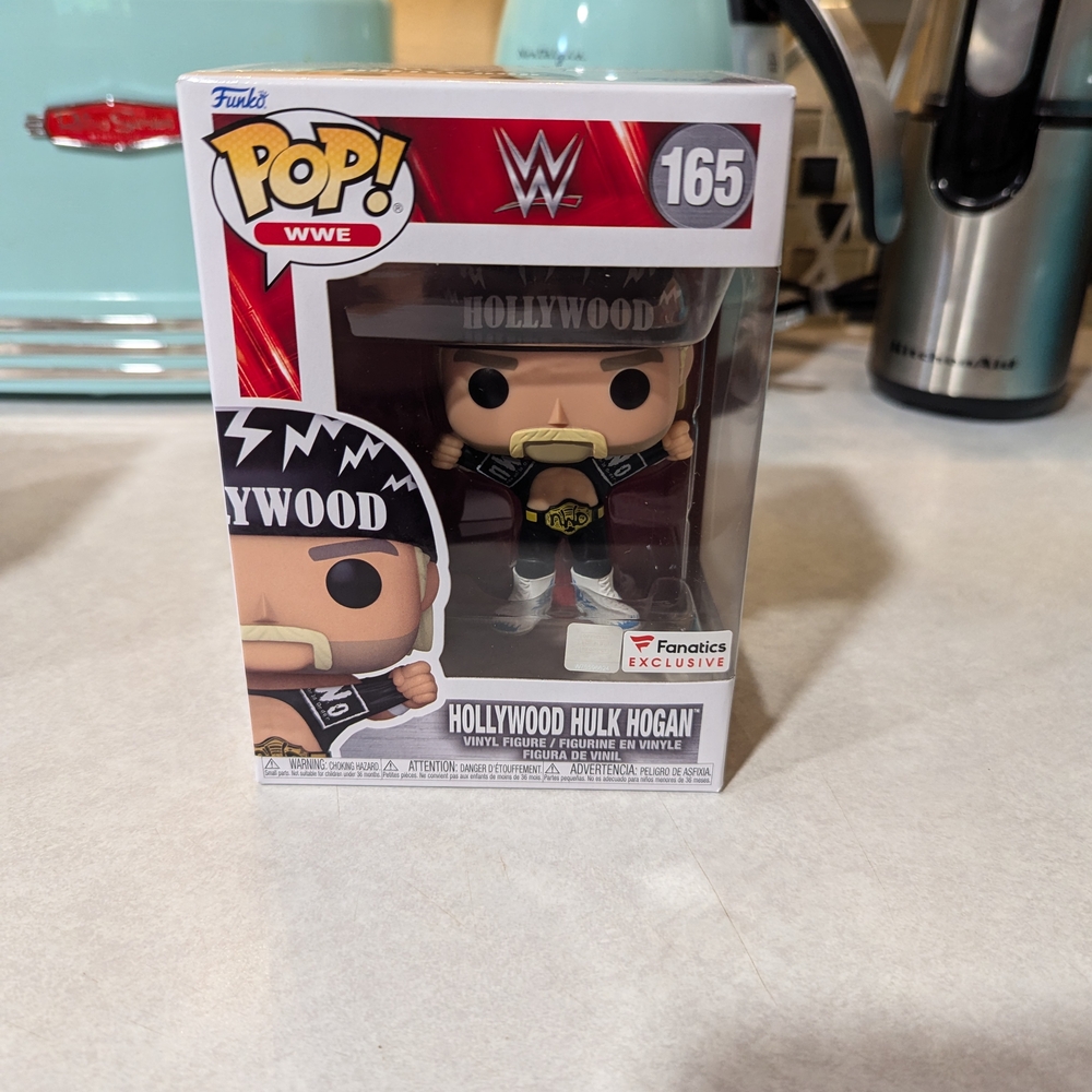 Funko Pop! Hollywood Hulk Hogan #165 NWO WWE Fanatics Exclusive